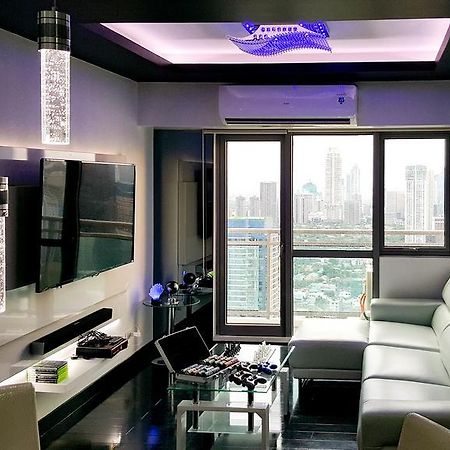 Modern Luxury Lower Penthouse Unit 마닐라 외부 사진
