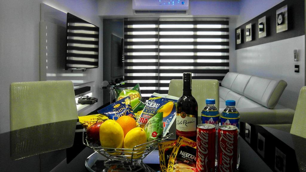 Modern Luxury Lower Penthouse Unit 마닐라 외부 사진