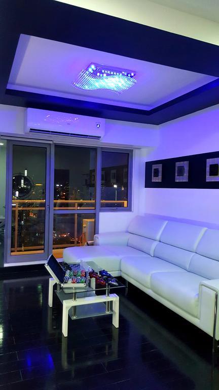 Modern Luxury Lower Penthouse Unit 마닐라 외부 사진